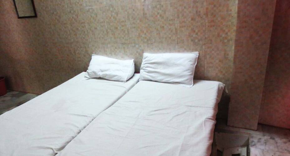 Prakash Lodge, Madanapalle 5